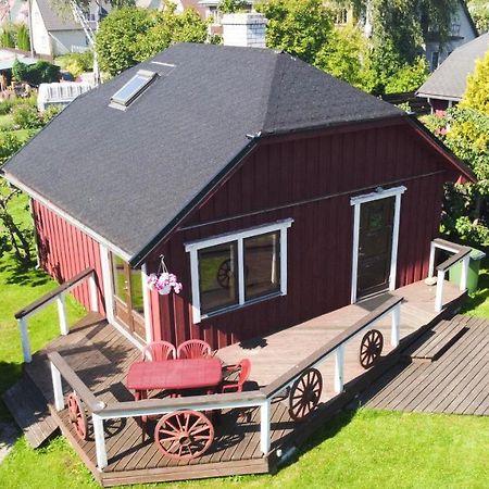 Teeny Villa Parnu Bagian luar foto
